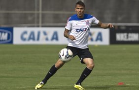 Durante o treino desta manh no CT Joaquim Grava, Parque Ecolgico do Tiete, zona leste de So Paulo. O prximo jogo da equipe ser domingo, dia 27/04, contra o Flamengo, no Pacaembu, vlido pela 2 rodada do Campeonato Brasileiro de 2014