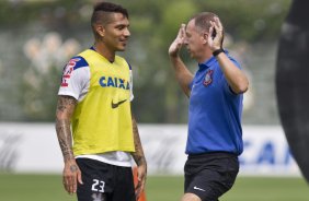 Durante o treino desta manh no CT Joaquim Grava, Parque Ecolgico do Tiete, zona leste de So Paulo. O prximo jogo da equipe ser domingo, dia 27/04, contra o Flamengo, no Pacaembu, vlido pela 2 rodada do Campeonato Brasileiro de 2014