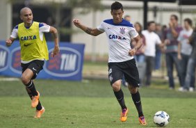 Durante o treino desta manh no CT Joaquim Grava, Parque Ecolgico do Tiete, zona leste de So Paulo. O prximo jogo da equipe ser domingo, dia 27/04, contra o Flamengo, no Pacaembu, vlido pela 2 rodada do Campeonato Brasileiro de 2014