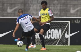 Durante o treino desta manh no CT Joaquim Grava, Parque Ecolgico do Tiete, zona leste de So Paulo. O prximo jogo da equipe ser domingo, dia 27/04, contra o Flamengo, no Pacaembu, vlido pela 2 rodada do Campeonato Brasileiro de 2014