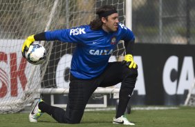 Durante o treino desta manh no CT Joaquim Grava, Parque Ecolgico do Tiete, zona leste de So Paulo. O prximo jogo da equipe ser domingo, dia 27/04, contra o Flamengo, no Pacaembu, vlido pela 2 rodada do Campeonato Brasileiro de 2014