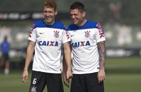 Durante o treino desta manh no CT Joaquim Grava, Parque Ecolgico do Tiete, zona leste de So Paulo. O prximo jogo da equipe ser domingo, dia 27/04, contra o Flamengo, no Pacaembu, vlido pela 2 rodada do Campeonato Brasileiro de 2014