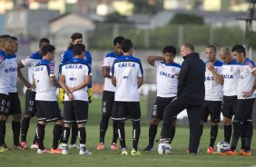 Durante o treino desta tarde no CT Joaquim Grava, Parque Ecolgico do Tiete, zona leste de So Paulo. O prximo jogo da equipe ser domingo, dia 27/04, contra o Flamengo, no Pacaembu, vlido pela 2 rodada do Campeonato Brasileiro de 2014