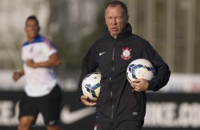 Durante o treino desta tarde no CT Joaquim Grava, Parque Ecolgico do Tiete, zona leste de So Paulo. O prximo jogo da equipe ser domingo, dia 27/04, contra o Flamengo, no Pacaembu, vlido pela 2 rodada do Campeonato Brasileiro de 2014