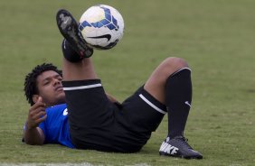 Durante o treino desta manh no CT Joaquim Grava, Parque Ecolgico do Tiete, zona leste de So Paulo. O prximo jogo da equipe ser amanh, domingo, dia 27/04, contra o Flamengo, no Pacaembu, vlido pela 2 rodada do Campeonato Brasileiro de 2014