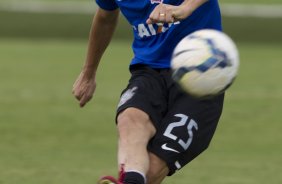 Durante o treino desta manh no CT Joaquim Grava, Parque Ecolgico do Tiete, zona leste de So Paulo. O prximo jogo da equipe ser amanh, domingo, dia 27/04, contra o Flamengo, no Pacaembu, vlido pela 2 rodada do Campeonato Brasileiro de 2014