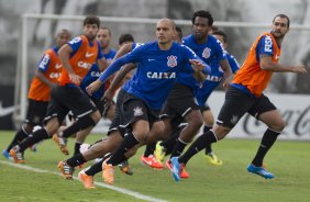 Durante o treino desta manh no CT Joaquim Grava, Parque Ecolgico do Tiete, zona leste de So Paulo. O prximo jogo da equipe ser amanh, domingo, dia 27/04, contra o Flamengo, no Pacaembu, vlido pela 2 rodada do Campeonato Brasileiro de 2014