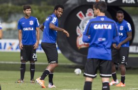 Durante o treino desta manh no CT Joaquim Grava, Parque Ecolgico do Tiete, zona leste de So Paulo. O prximo jogo da equipe ser amanh, domingo, dia 27/04, contra o Flamengo, no Pacaembu, vlido pela 2 rodada do Campeonato Brasileiro de 2014