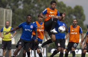 Durante o treino desta manh no CT Joaquim Grava, Parque Ecolgico do Tiete, zona leste de So Paulo. O prximo jogo da equipe ser amanh, domingo, dia 27/04, contra o Flamengo, no Pacaembu, vlido pela 2 rodada do Campeonato Brasileiro de 2014