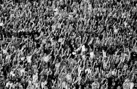 Torcida do Corinthians durante partida vaila pelo campeonato Brasileiro 2014. joga realizado no Pacaembu realizado27/04/2014: (