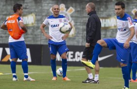 Durante o treino desta manh no CT Joaquim Grava, Parque Ecolgico do Tiete, zona leste de So Paulo. O prximo jogo da equipe ser domingo, dia 11/05, contra o So Paulo, na Arena Barueri, vlido pela 4 rodada do Campeonato Brasileiro de 2014