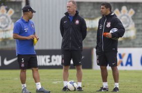 Durante o treino desta manh no CT Joaquim Grava, Parque Ecolgico do Tiete, zona leste de So Paulo. O prximo jogo da equipe ser domingo, dia 11/05, contra o So Paulo, na Arena Barueri, vlido pela 4 rodada do Campeonato Brasileiro de 2014