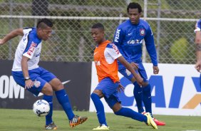 Durante o treino desta manh no CT Joaquim Grava, Parque Ecolgico do Tiete, zona leste de So Paulo. O prximo jogo da equipe ser domingo, dia 11/05, contra o So Paulo, na Arena Barueri, vlido pela 4 rodada do Campeonato Brasileiro de 2014