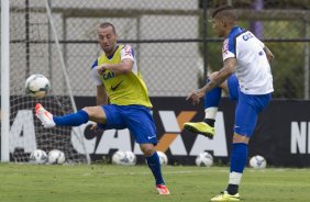 Durante o treino desta manh no CT Joaquim Grava, Parque Ecolgico do Tiete, zona leste de So Paulo. O prximo jogo da equipe ser domingo, dia 11/05, contra o So Paulo, na Arena Barueri, vlido pela 4 rodada do Campeonato Brasileiro de 2014