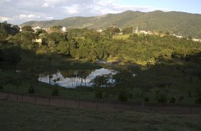 O time do Corinthians chega ao Hotel Fazenda das Amoreiras na cidade de Extrema/MG para uma intertemporada antes do reinicio do Campeonato Brasileiro 2014. O prximo jogo da equipe ser dia 17/07 contra o Internacional/RS, na Arena Corinthians, vlido pela 10 rodada do Campeonato Brasileiro de 2014