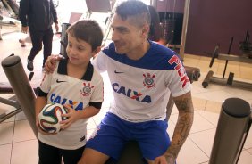 Durante o treino desta manh em uma academia na cidade de Extrema/MG. O time faz uma intertemporada preparando-se para o prximo jogo dia 17/07 contra o Internacional/RS, na Arena Corinthians, vlido pela 10 rodada do Campeonato Brasileiro de 2014