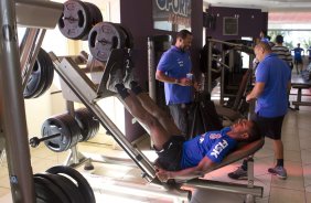 Durante o treino desta manh em um academia na cidade de Extrema/MG. O time faz uma intertemporada preparando-se para o prximo jogo dia 17/07 contra o Internacional/RS, na Arena Corinthians, vlido pela 10 rodada do Campeonato Brasileiro de 2014