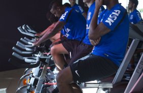 Durante o treino desta manh em um academia na cidade de Extrema/MG. O time faz uma intertemporada preparando-se para o prximo jogo dia 17/07 contra o Internacional/RS, na Arena Corinthians, vlido pela 10 rodada do Campeonato Brasileiro de 2014