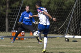 Durante o treino desta manh no Hotel Fazenda das Amorerias, na cidade de Extrema/MG. O time faz uma intertemporada preparando-se para o prximo jogo dia 17/07 contra o Internacional/RS, na Arena Corinthians, vlido pela 10 rodada do Campeonato Brasileiro de 2014