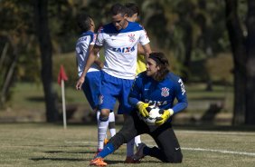 Durante o treino desta manh no Hotel Fazenda das Amorerias, na cidade de Extrema/MG. O time faz uma intertemporada preparando-se para o prximo jogo dia 17/07 contra o Internacional/RS, na Arena Corinthians, vlido pela 10 rodada do Campeonato Brasileiro de 2014