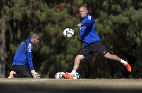 Durante o treino desta manh no Hotel Fazenda das Amorerias, na cidade de Extrema/MG. O time faz uma intertemporada preparando-se para o prximo jogo dia 17/07 contra o Internacional/RS, na Arena Corinthians, vlido pela 10 rodada do Campeonato Brasileiro de 2014