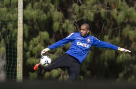 Durante o treino desta manh no Hotel Fazenda das Amorerias, na cidade de Extrema/MG. O time faz uma intertemporada preparando-se para o prximo jogo dia 17/07 contra o Internacional/RS, na Arena Corinthians, vlido pela 10 rodada do Campeonato Brasileiro de 2014