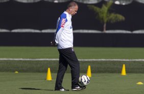 Durante o treino esta manh no CT Joaquim Grava, Parque Ecolgico do Tiete, zona leste de So Paulo, contra o So Bernardo. O prximo jogo da equipe ser dia 17/07, contra o Internacional/RS, na Arena Corinthians, vlido pela 10 rodada do Campeonato Brasileiro de 2014