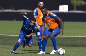 Durante o treino esta manh no CT Joaquim Grava, Parque Ecolgico do Tiete, zona leste de So Paulo, contra o So Bernardo. O prximo jogo da equipe ser dia 17/07, contra o Internacional/RS, na Arena Corinthians, vlido pela 10 rodada do Campeonato Brasileiro de 2014