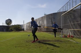 Durante o treino esta manh no CT Joaquim Grava, Parque Ecolgico do Tiete, zona leste de So Paulo, contra o So Bernardo. O prximo jogo da equipe ser dia 17/07, contra o Internacional/RS, na Arena Corinthians, vlido pela 10 rodada do Campeonato Brasileiro de 2014