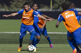 Durante o treino esta manh no CT Joaquim Grava, Parque Ecolgico do Tiete, zona leste de So Paulo, contra o So Bernardo. O prximo jogo da equipe ser dia 17/07, contra o Internacional/RS, na Arena Corinthians, vlido pela 10 rodada do Campeonato Brasileiro de 2014