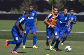 Durante o treino esta manh no CT Joaquim Grava, Parque Ecolgico do Tiete, zona leste de So Paulo, contra o So Bernardo. O prximo jogo da equipe ser dia 17/07, contra o Internacional/RS, na Arena Corinthians, vlido pela 10 rodada do Campeonato Brasileiro de 2014