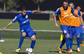 Durante o treino esta manh no CT Joaquim Grava, Parque Ecolgico do Tiete, zona leste de So Paulo, contra o So Bernardo. O prximo jogo da equipe ser dia 17/07, contra o Internacional/RS, na Arena Corinthians, vlido pela 10 rodada do Campeonato Brasileiro de 2014