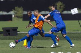 Durante o treino esta manh no CT Joaquim Grava, Parque Ecolgico do Tiete, zona leste de So Paulo, contra o So Bernardo. O prximo jogo da equipe ser dia 17/07, contra o Internacional/RS, na Arena Corinthians, vlido pela 10 rodada do Campeonato Brasileiro de 2014