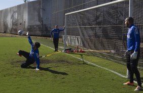 Durante o treino esta manh no CT Joaquim Grava, Parque Ecolgico do Tiete, zona leste de So Paulo, contra o So Bernardo. O prximo jogo da equipe ser dia 17/07, contra o Internacional/RS, na Arena Corinthians, vlido pela 10 rodada do Campeonato Brasileiro de 2014