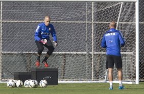 Durante o treino desta manh no CT Joaquim Grava, Parque Ecolgico do Tiete, zona leste de So Paulo, contra o So Bernardo. O prximo jogo da equipe ser dia 17/07, contra o Internacional/RS, na Arena Corinthians, vlido pela 10 rodada do Campeonato Brasileiro de 2014