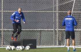 Durante o treino desta manh no CT Joaquim Grava, Parque Ecolgico do Tiete, zona leste de So Paulo, contra o So Bernardo. O prximo jogo da equipe ser dia 17/07, contra o Internacional/RS, na Arena Corinthians, vlido pela 10 rodada do Campeonato Brasileiro de 2014