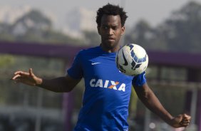 Durante o treino desta manh no CT Joaquim Grava, Parque Ecolgico do Tiete, zona leste de So Paulo, contra o So Bernardo. O prximo jogo da equipe ser dia 17/07, contra o Internacional/RS, na Arena Corinthians, vlido pela 10 rodada do Campeonato Brasileiro de 2014