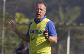 Durante o treino desta manh no CT Joaquim Grava, Parque Ecolgico do Tiete, zona leste de So Paulo, contra o So Bernardo. O prximo jogo da equipe ser dia 17/07, contra o Internacional/RS, na Arena Corinthians, vlido pela 10 rodada do Campeonato Brasileiro de 2014