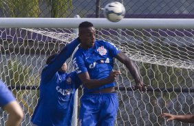 Durante o treino desta manh no CT Joaquim Grava, Parque Ecolgico do Tiete, zona leste de So Paulo, contra o So Bernardo. O prximo jogo da equipe ser dia 17/07, contra o Internacional/RS, na Arena Corinthians, vlido pela 10 rodada do Campeonato Brasileiro de 2014