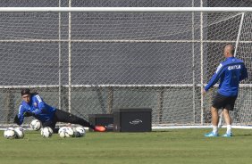 Durante o treino desta manh no CT Joaquim Grava, Parque Ecolgico do Tiete, zona leste de So Paulo, contra o So Bernardo. O prximo jogo da equipe ser dia 17/07, contra o Internacional/RS, na Arena Corinthians, vlido pela 10 rodada do Campeonato Brasileiro de 2014