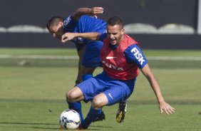 Durante o treino desta manh no CT Joaquim Grava, Parque Ecolgico do Tiete, zona leste de So Paulo, contra o So Bernardo. O prximo jogo da equipe ser dia 17/07, contra o Internacional/RS, na Arena Corinthians, vlido pela 10 rodada do Campeonato Brasileiro de 2014