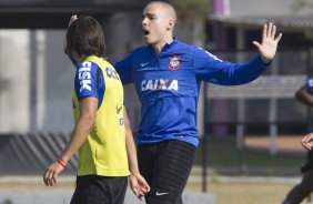 Durante o treino desta manh no CT Joaquim Grava, Parque Ecolgico do Tiete, zona leste de So Paulo, se preparando para o amisoto de amanh em Uberaba/MG contra o Uberaba. O prximo jogo da equipe ser dia 17/07, contra o Internacional/RS, na Arena Corinthians, vlido pela 10 rodada do Campeonato Brasileiro de 2014