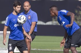 Durante o treino desta manh no CT Joaquim Grava, Parque Ecolgico do Tiete, zona leste de So Paulo, se preparando para o amisoto de amanh em Uberaba/MG contra o Uberaba. O prximo jogo da equipe ser dia 17/07, contra o Internacional/RS, na Arena Corinthians, vlido pela 10 rodada do Campeonato Brasileiro de 2014