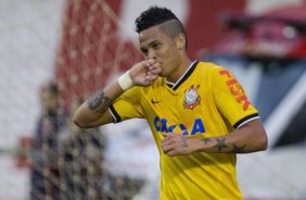 Durante o jogo amistoso entre Uberaba Sport Clube/MG x Corinthians, realizada esta tarde no estádio Engenheiro João Guido, preparatória para a sequência do Campeonato Brasileiro de 2014