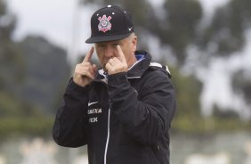 Durante o treino esta manh no CT Joaquim Grava, Parque Ecolgico do Tiete, zona leste de So Paulo. O prximo jogo da equipe ser dia 17/07, contra o Internacional/RS, na Arena Corinthians, vlido pela 10 rodada do Campeonato Brasileiro de 2014