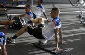 Durante o treino desta tarde no CT Joaquim Grava, Parque Ecolgico do Tiete, zona leste de So Paulo. O prximo jogo da equipe ser quarta-feira, dia 23/07, contra o Bahia/BA, jogo de ida vlido pela Copa do Brasil 2014