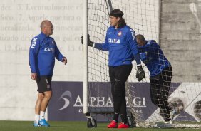 Durante o treino desta tarde no CT Joaquim Grava, Parque Ecolgico do Tiete, zona leste de So Paulo. O prximo jogo da equipe ser quarta-feira, dia 23/07, contra o Bahia/BA, jogo de ida vlido pela Copa do Brasil 2014