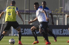 Durante o treino desta tarde no CT Joaquim Grava, Parque Ecolgico do Tiete, zona leste de So Paulo. O prximo jogo da equipe ser quarta-feira, dia 23/07, contra o Bahia/BA, jogo de ida vlido pela Copa do Brasil 2014