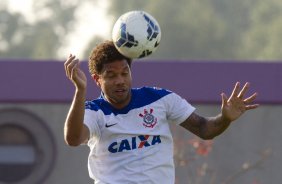 Durante o treino desta tarde no CT Joaquim Grava, Parque Ecolgico do Tiete, zona leste de So Paulo. O prximo jogo da equipe ser quarta-feira, dia 23/07, contra o Bahia/BA, jogo de ida vlido pela Copa do Brasil 2014