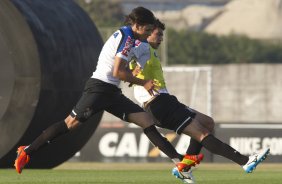 Durante o treino desta tarde no CT Joaquim Grava, Parque Ecolgico do Tiete, zona leste de So Paulo. O prximo jogo da equipe ser quarta-feira, dia 23/07, contra o Bahia/BA, jogo de ida vlido pela Copa do Brasil 2014